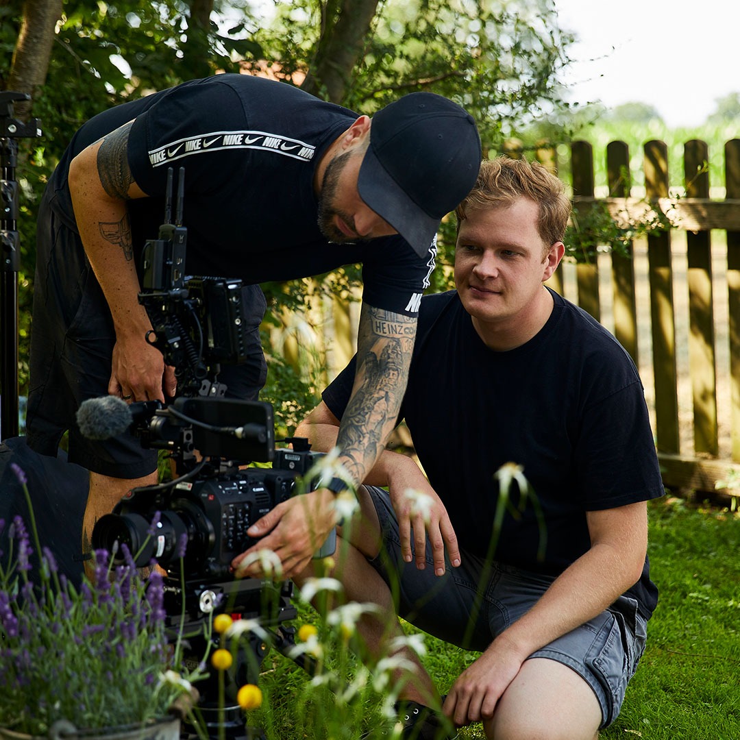 Behind-the-Scenes beim COMPO-Dreh im Kleingarten